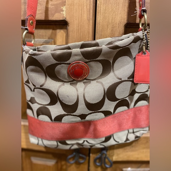 Good used authentic Coach messenger crossbody purse, tan and burnt orange - Picture 2 of 6